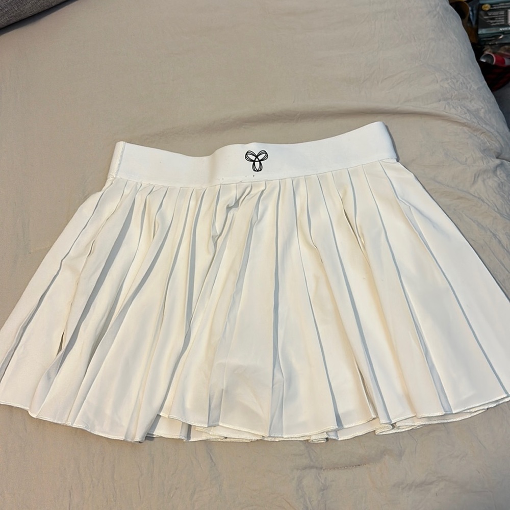 Aritzia tennis skirt. Worn once.